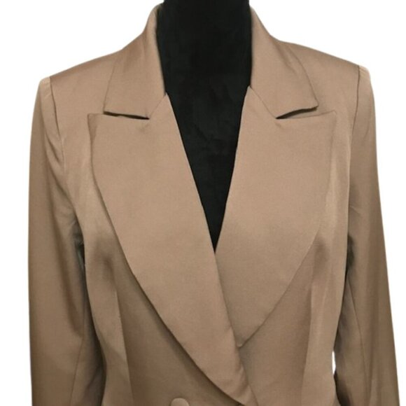 Pretty Little Thing Women's Double Breasted Oversized Boxy Fit Blazer Size 10 - Picture 4 of 10